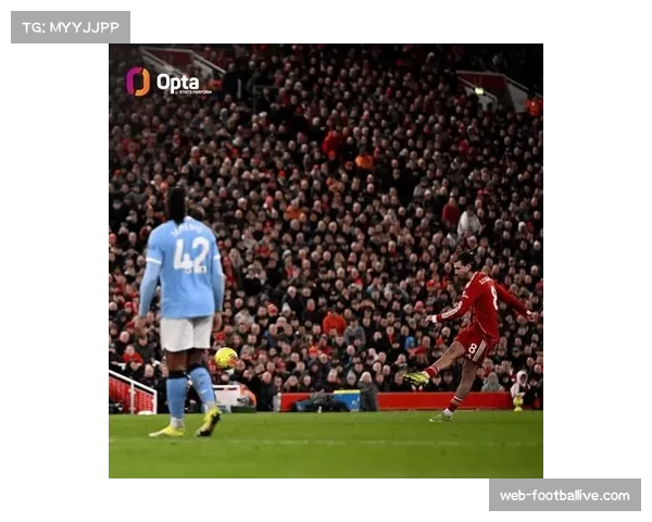 施塔赫任意球三度破门 德国国脚与索博斯洛伊并列榜首